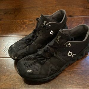 On Cloud Men’s Sneaker - Size 9.5